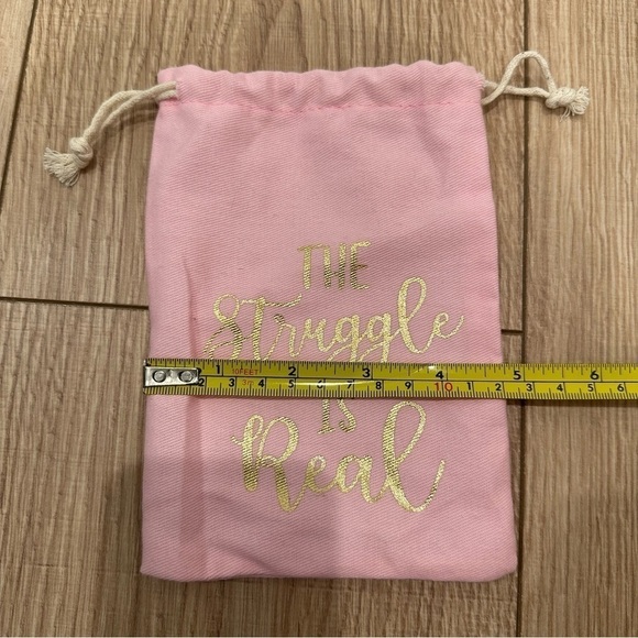 The Struggle is Real Drawstring Pouch - Picture 4 of 4